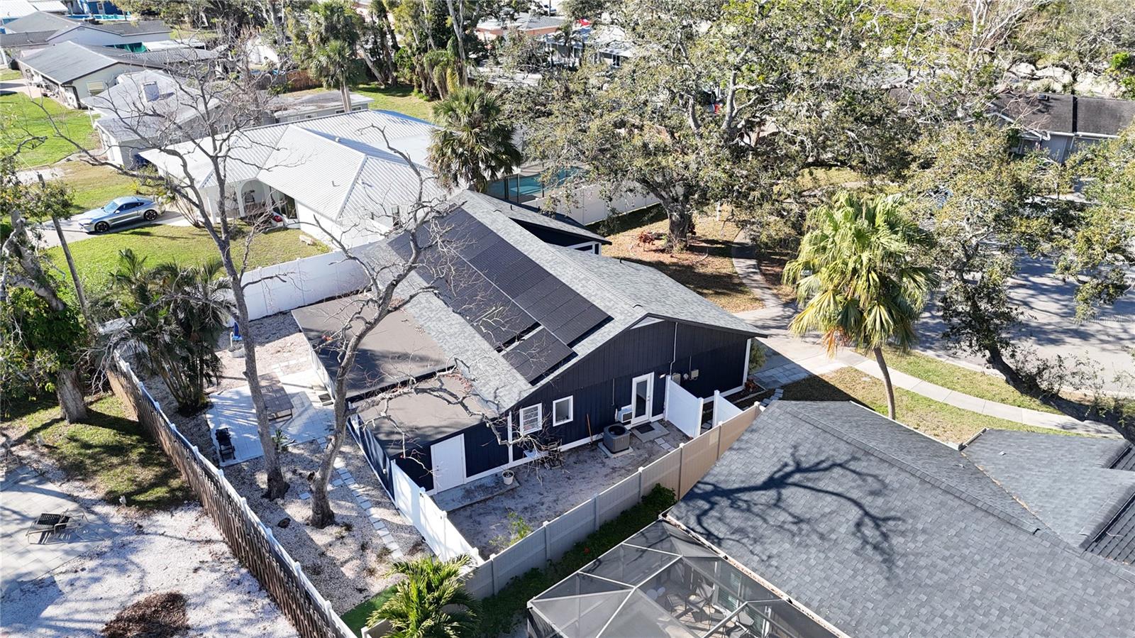 WOODPINE LAKE - Residential