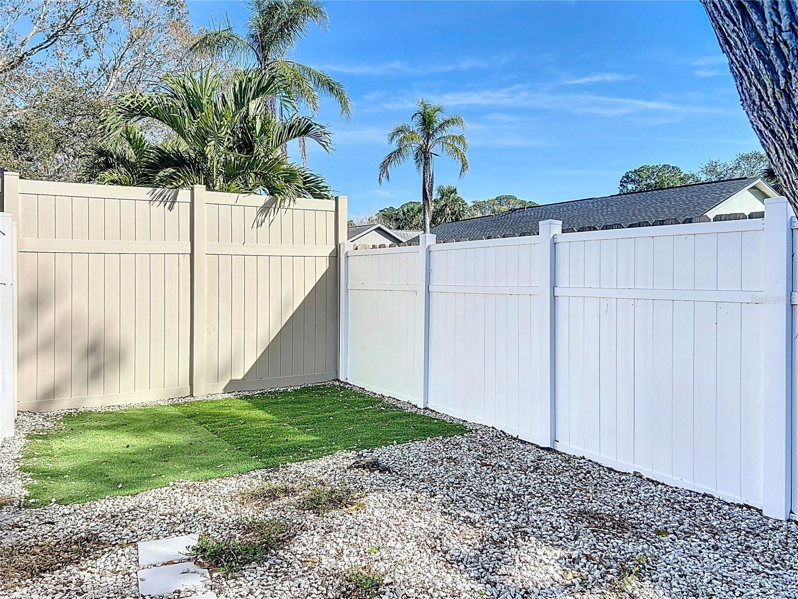 WOODPINE LAKE - Residential