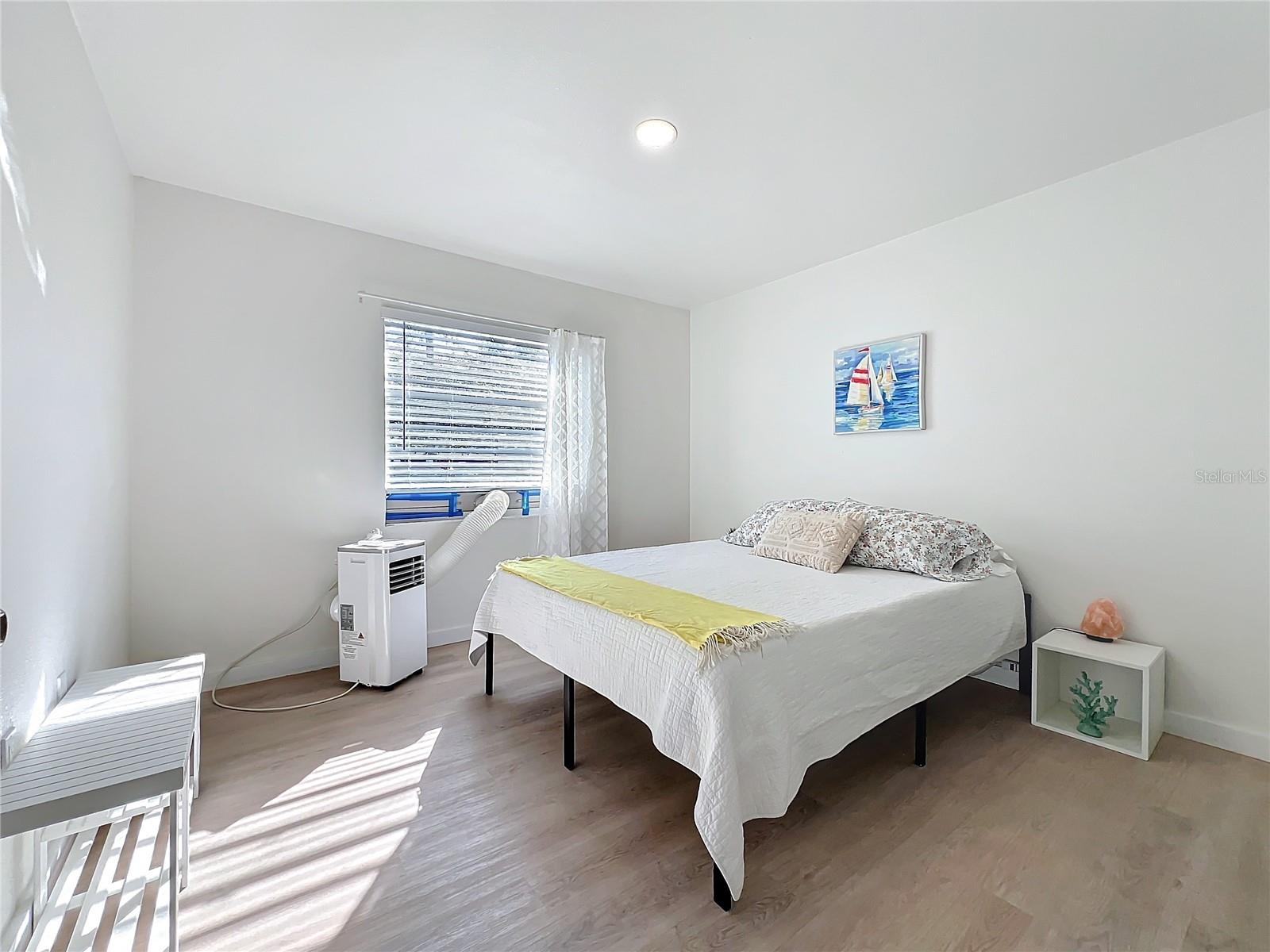 WOODPINE LAKE - Residential