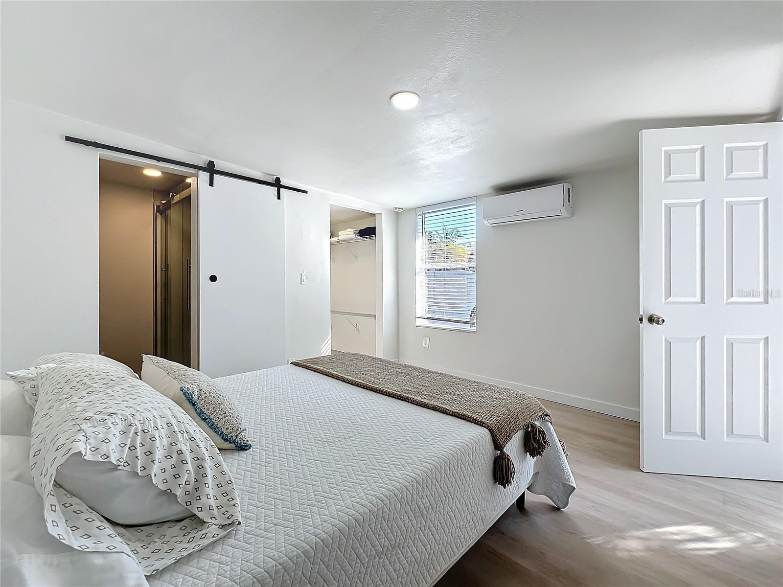 WOODPINE LAKE - Residential