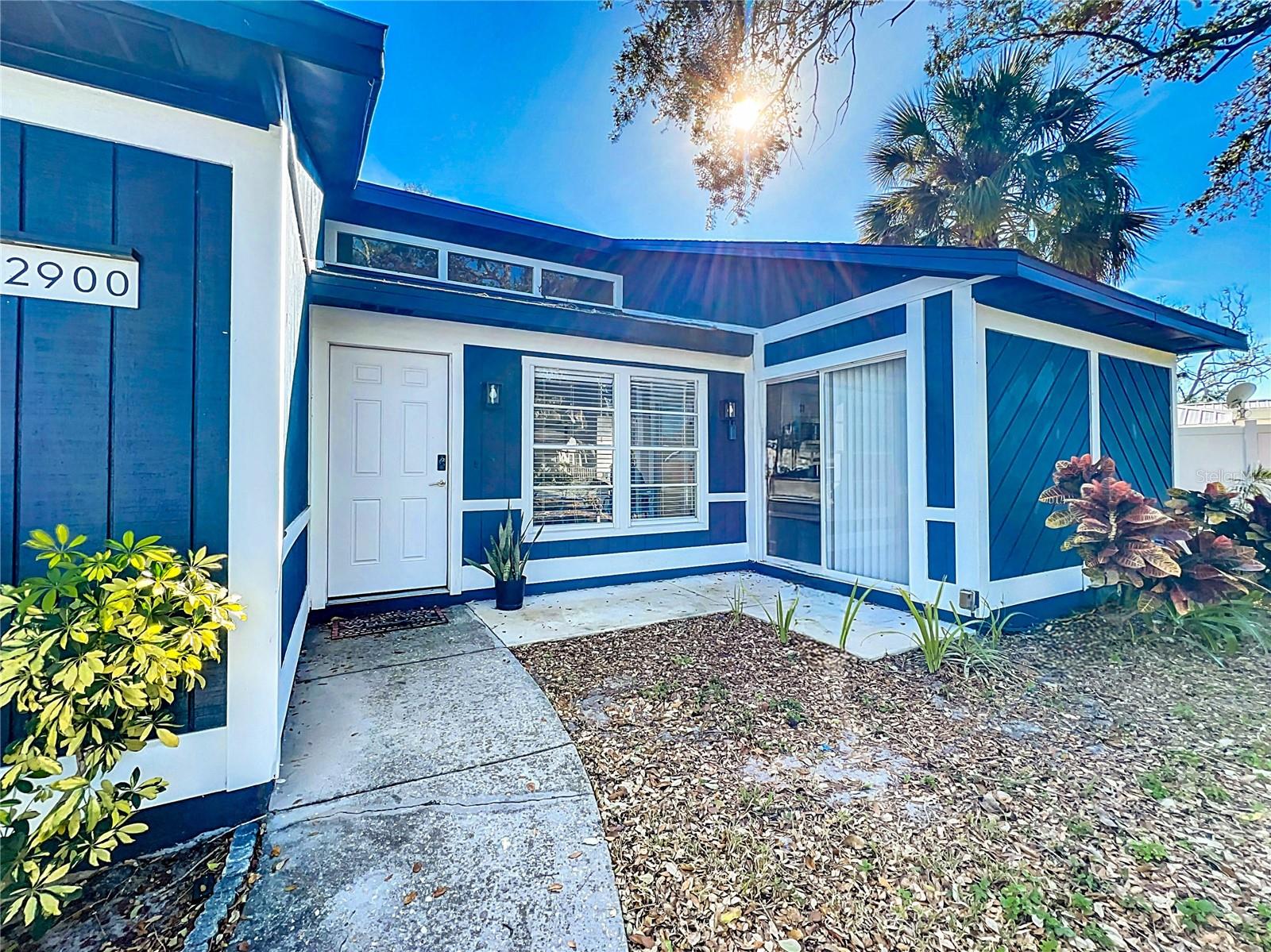 2900 WOODPINE COURT