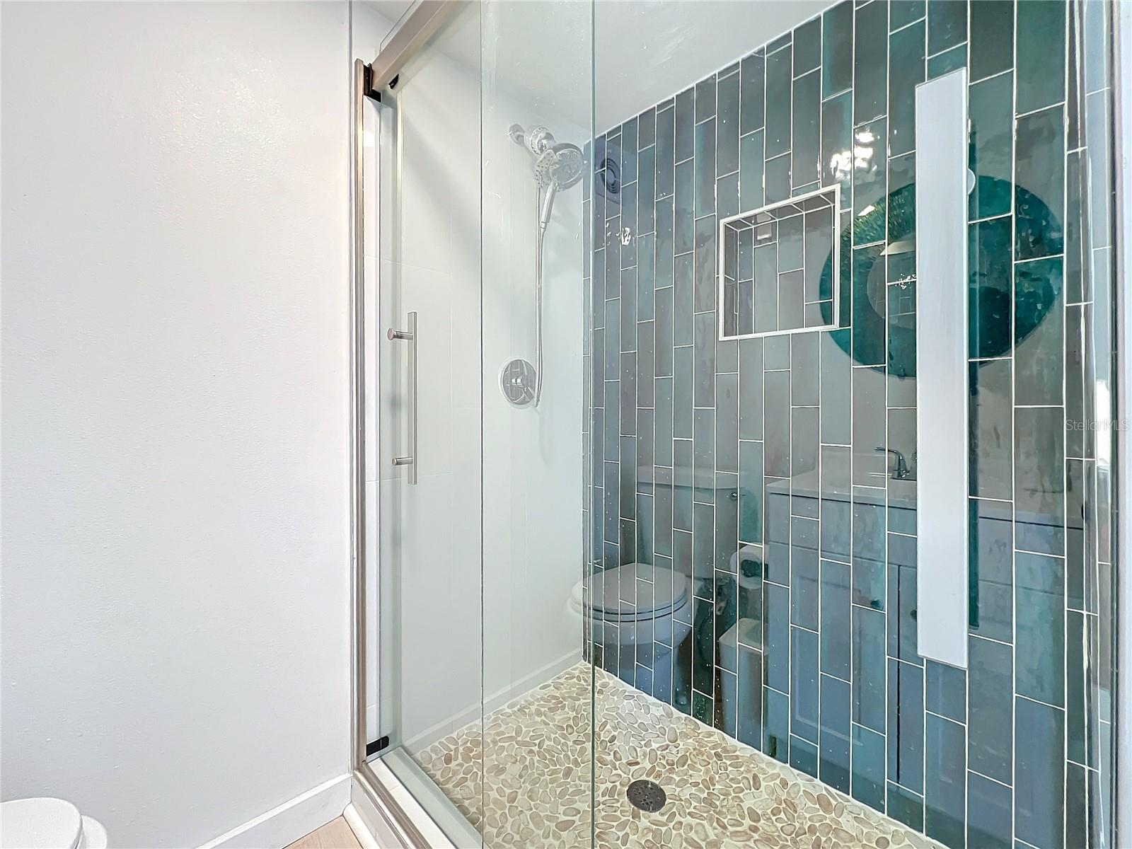 WOODPINE LAKE - Residential