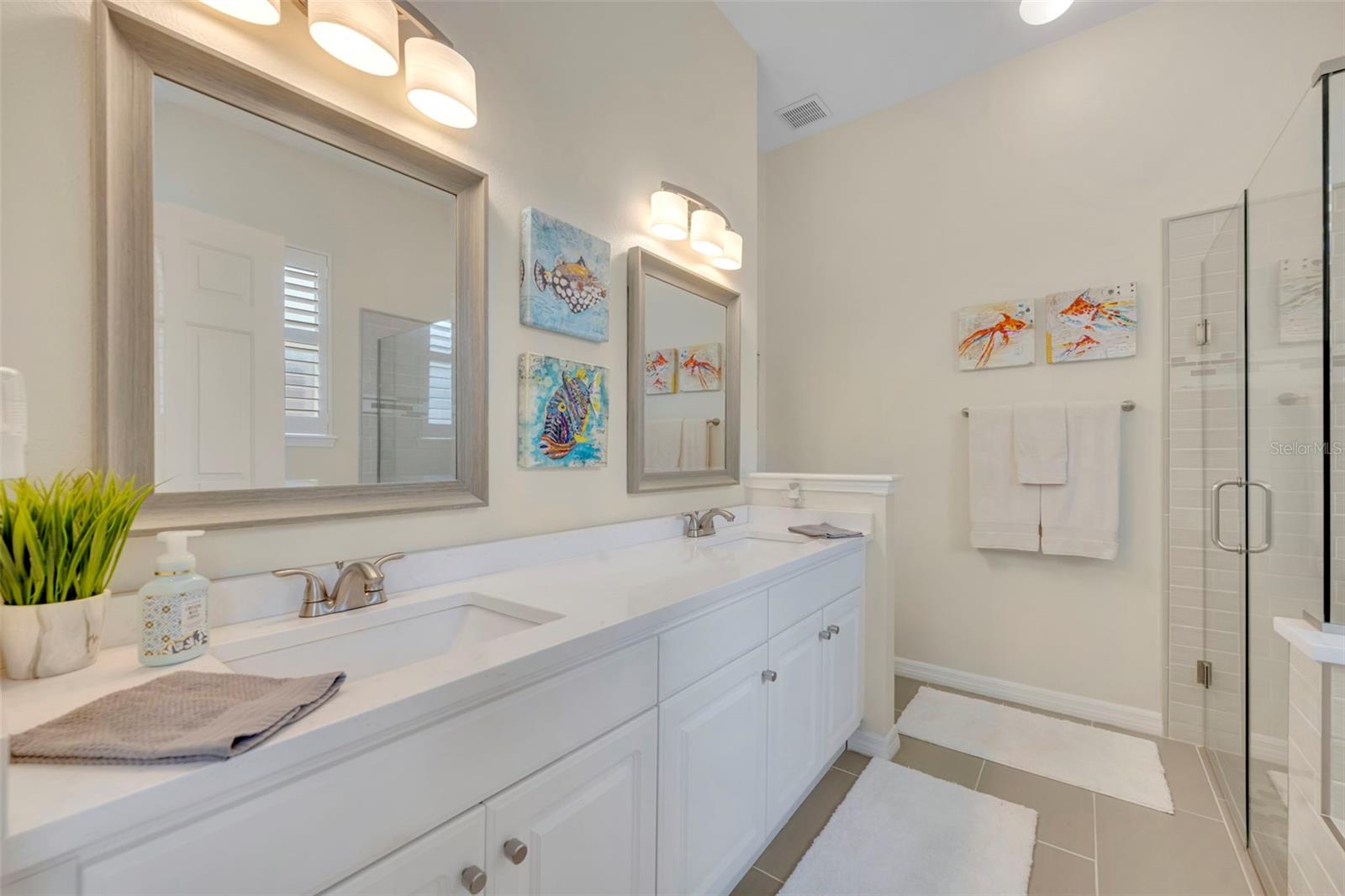 LAKES OF ALOMA - Residential