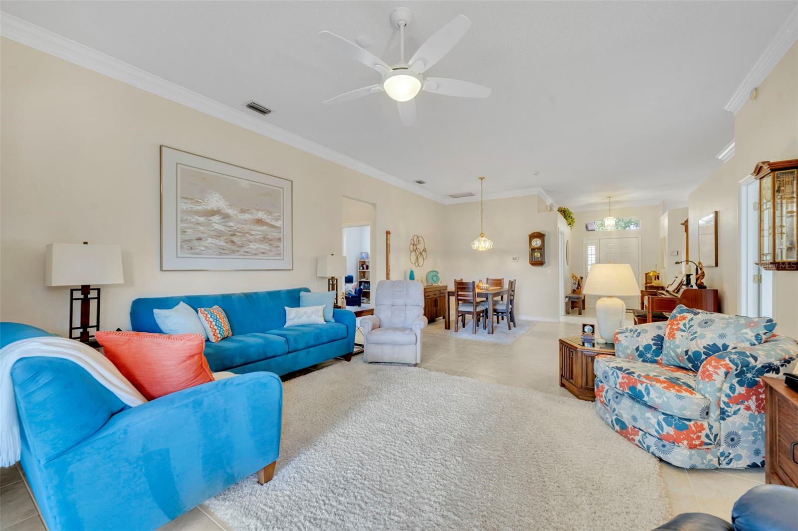 LAKES OF ALOMA - Residential