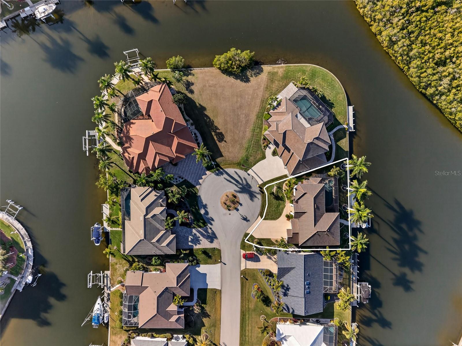 PUNTA GORDA ISLES SEC 15 - Residential
