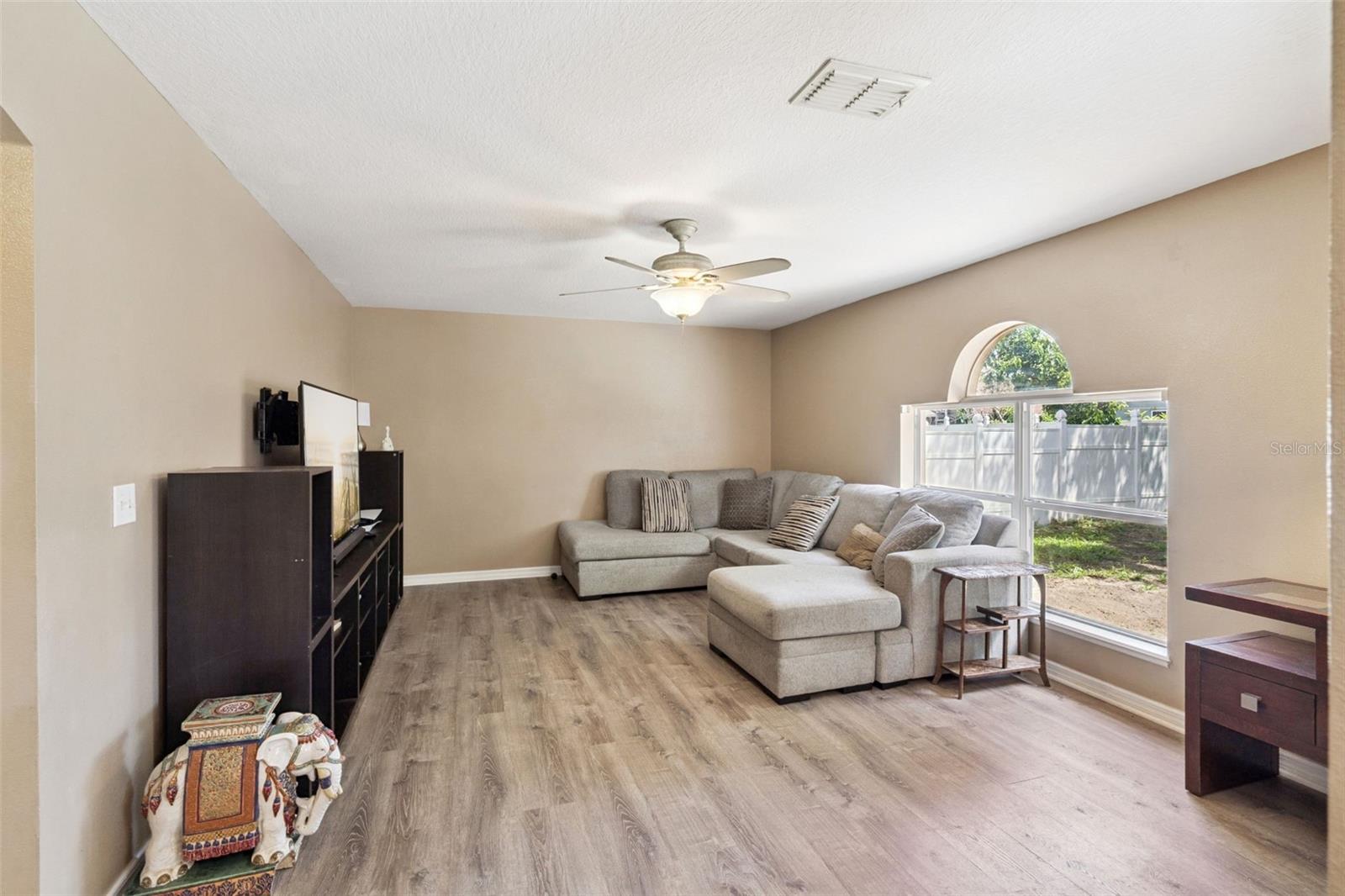 RANDA RIDGE PH 03 - Residential