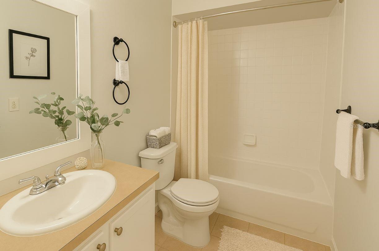 MASON & CARSWELLS HOLLY HILL - Residential Lease