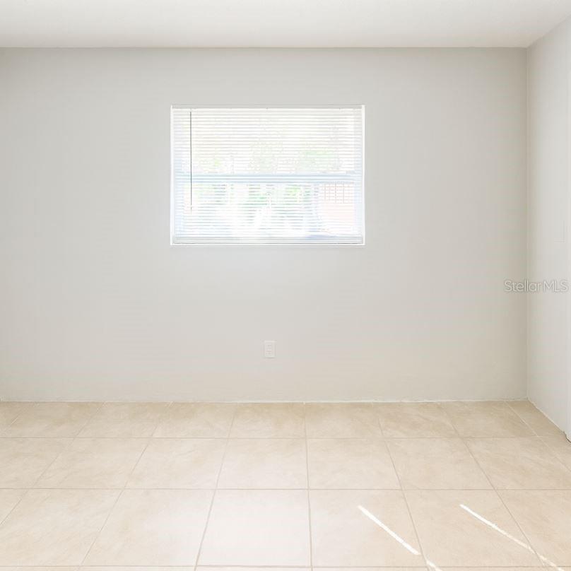 MASON & CARSWELLS HOLLY HILL - Residential Lease