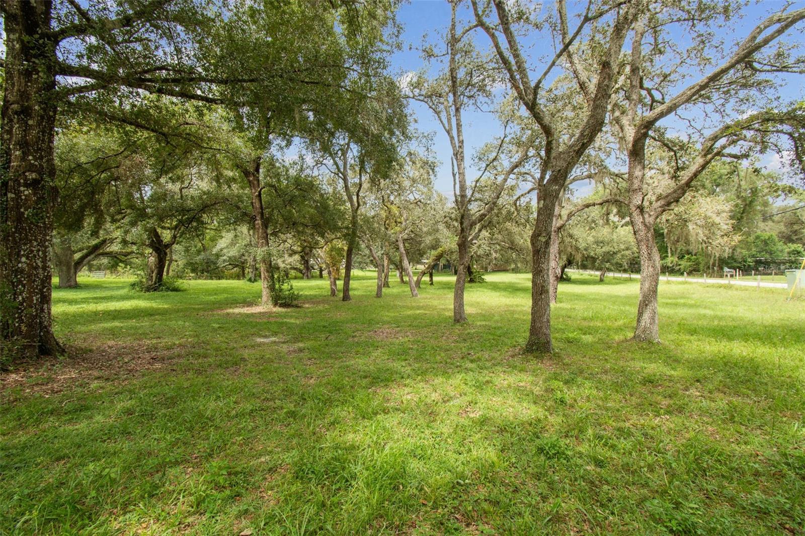 CROOM A COOCHEE ESTATES - Residential