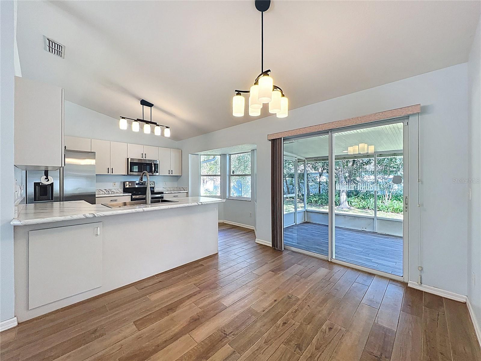 WEST HIGHLANDS - Residential