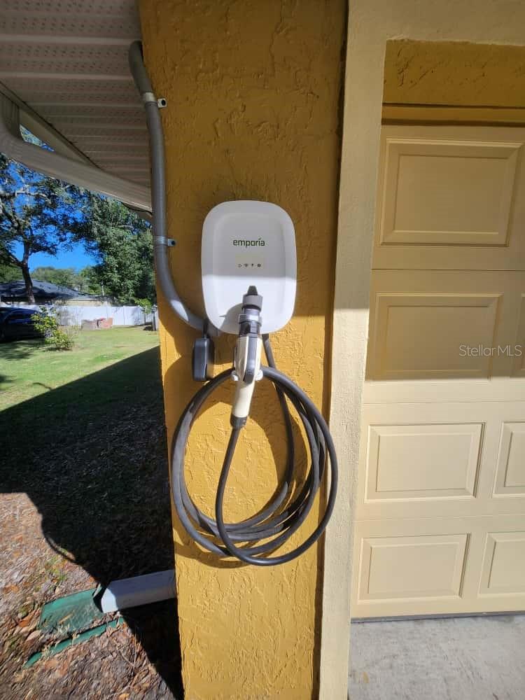 WEST HIGHLANDS - Residential