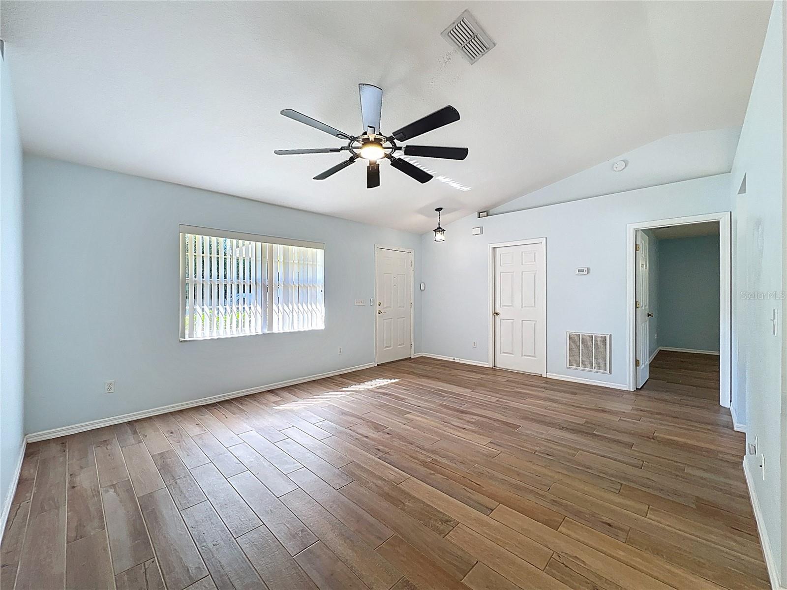 WEST HIGHLANDS - Residential