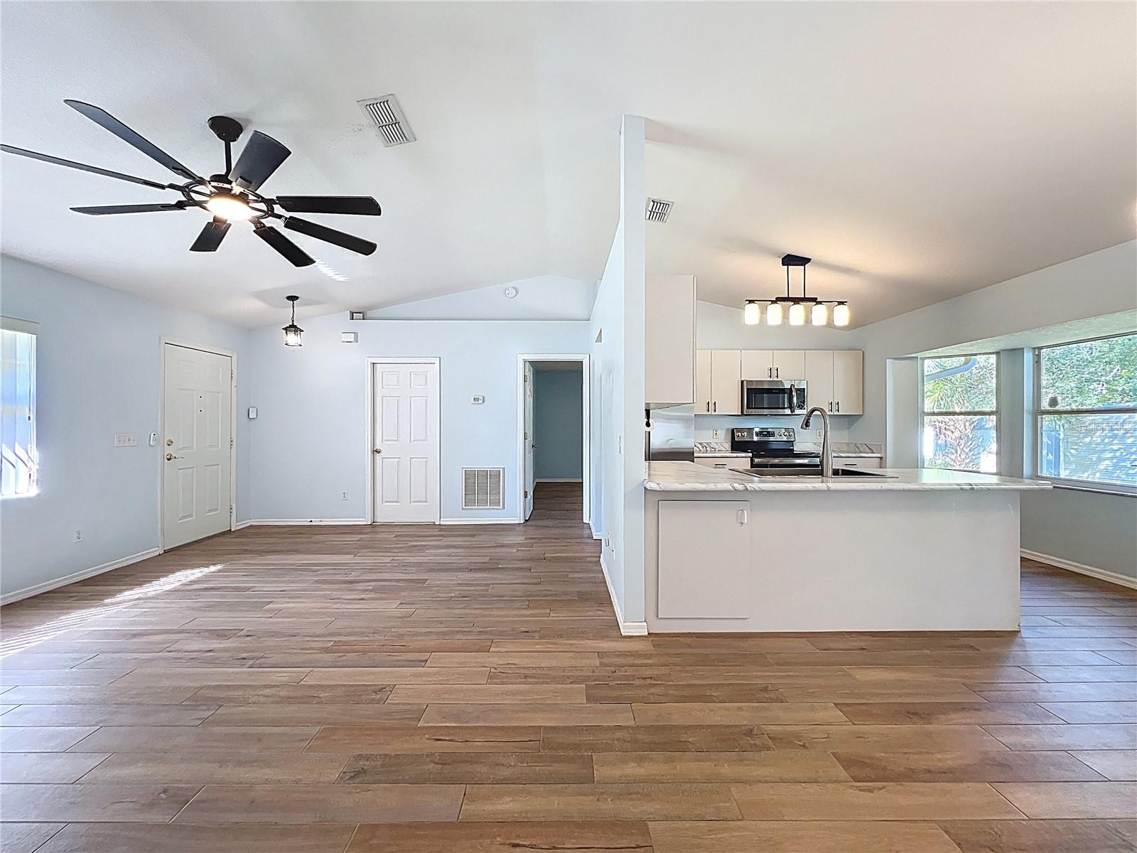 WEST HIGHLANDS - Residential