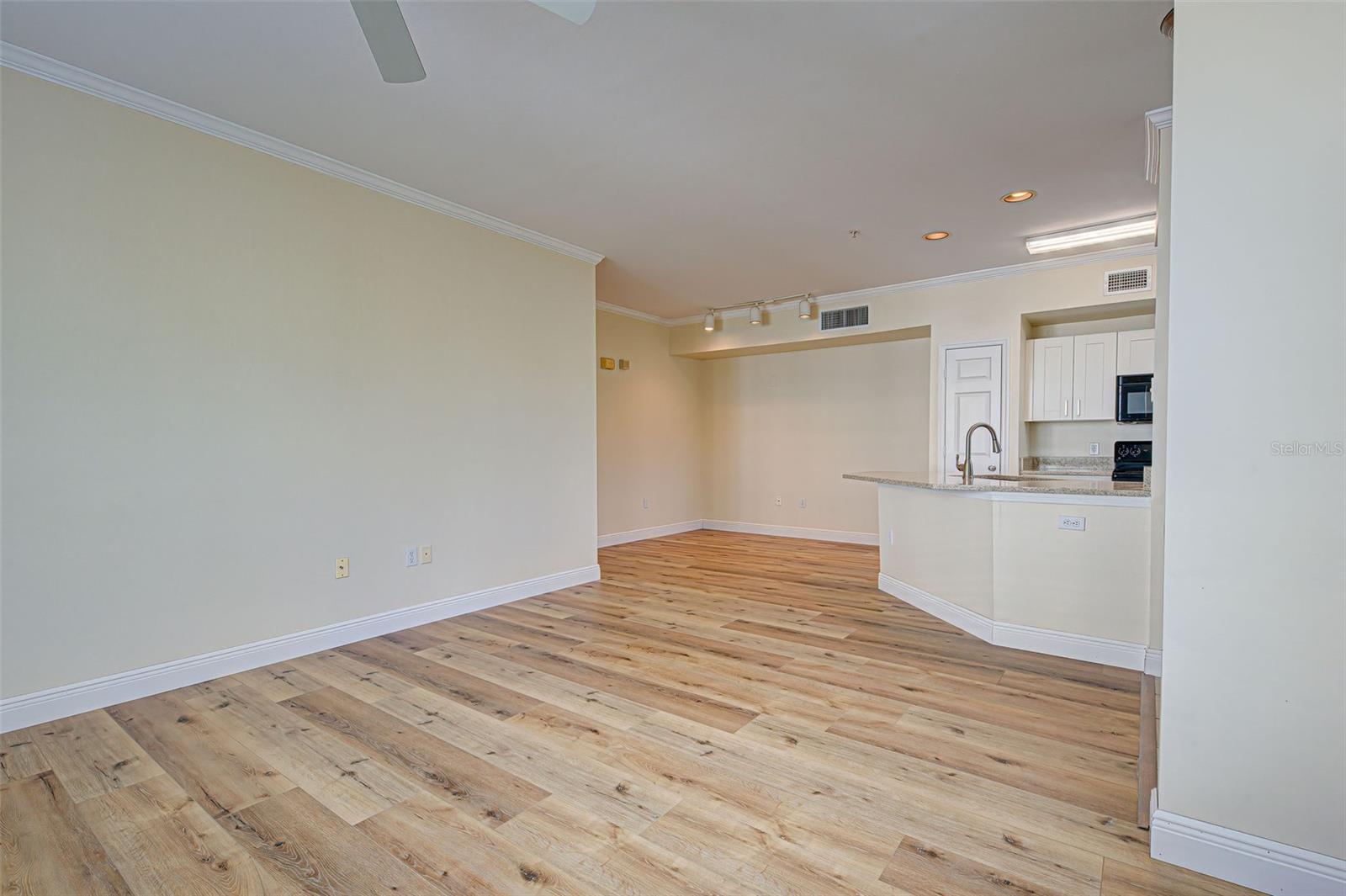 ADMIRALS WALK - Residential Lease