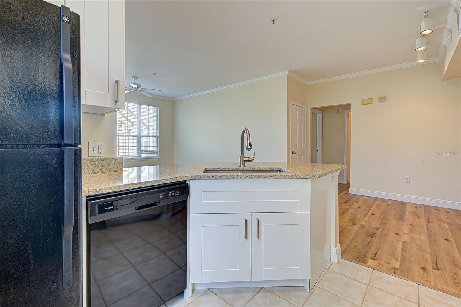 ADMIRALS WALK - Residential Lease