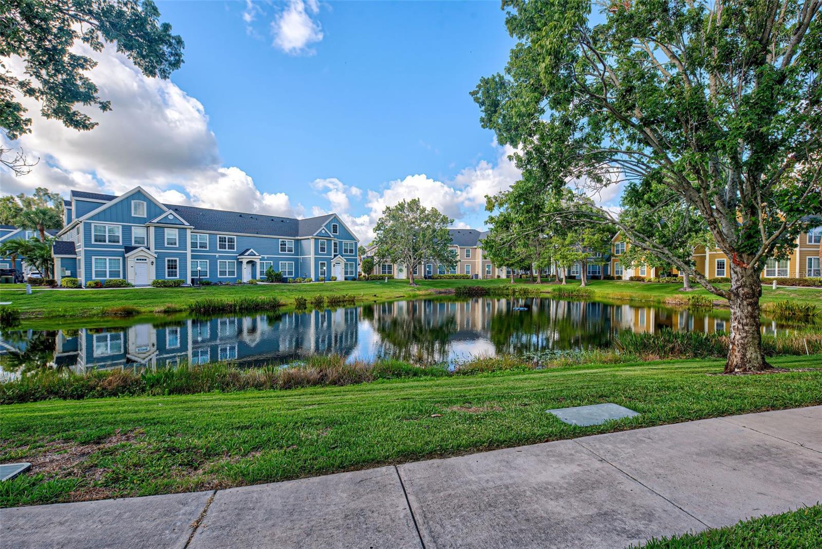 ADMIRALS WALK - Residential Lease