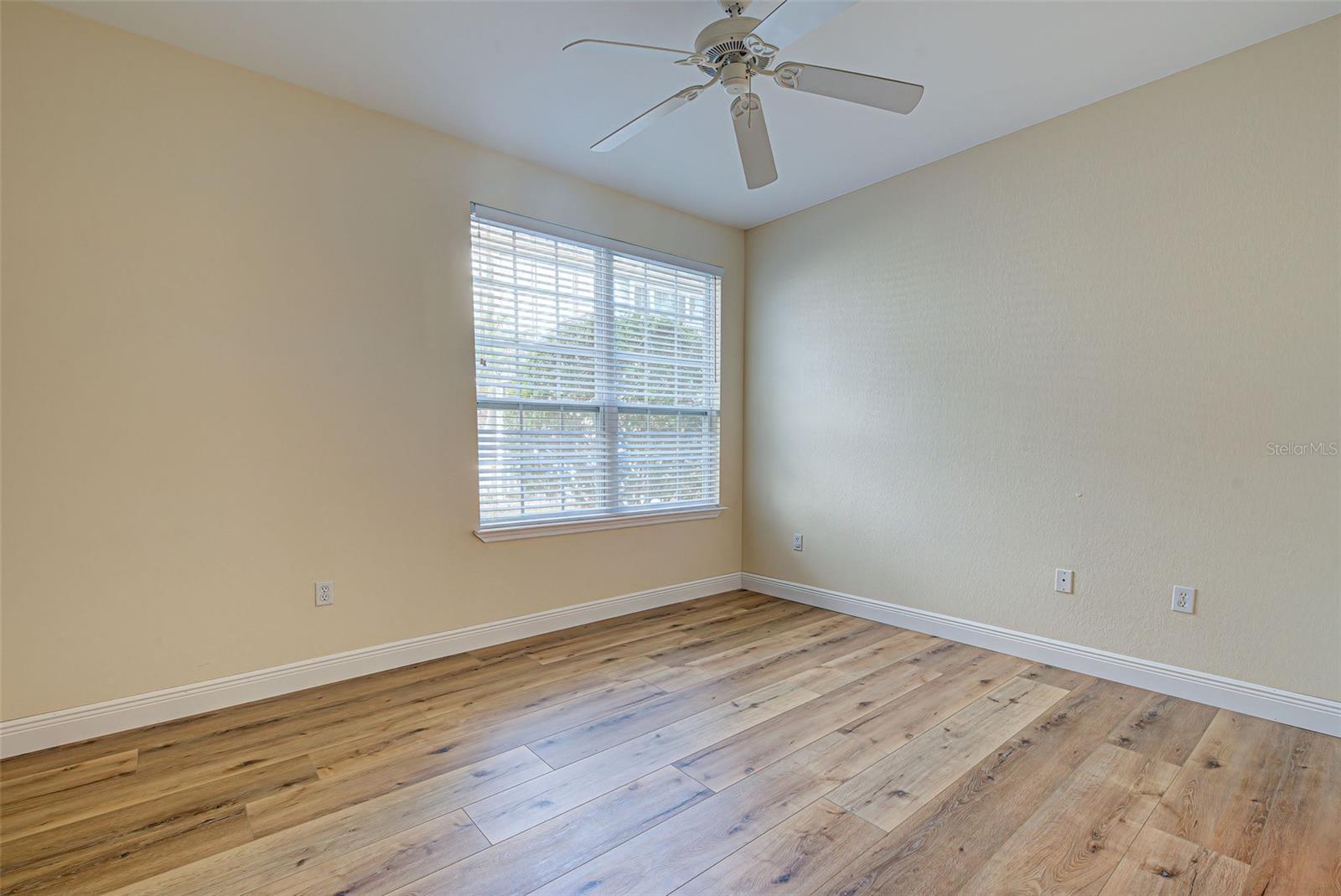 ADMIRALS WALK - Residential Lease