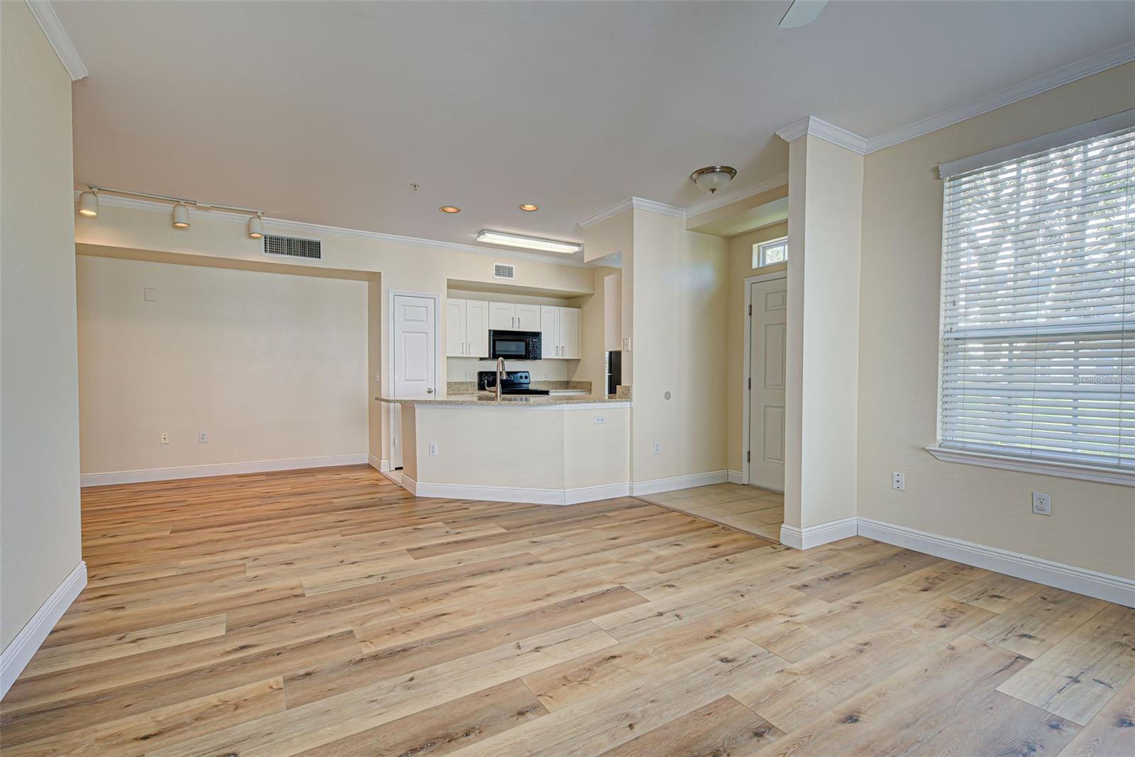 ADMIRALS WALK - Residential Lease