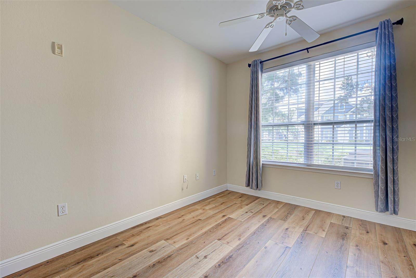 ADMIRALS WALK - Residential Lease