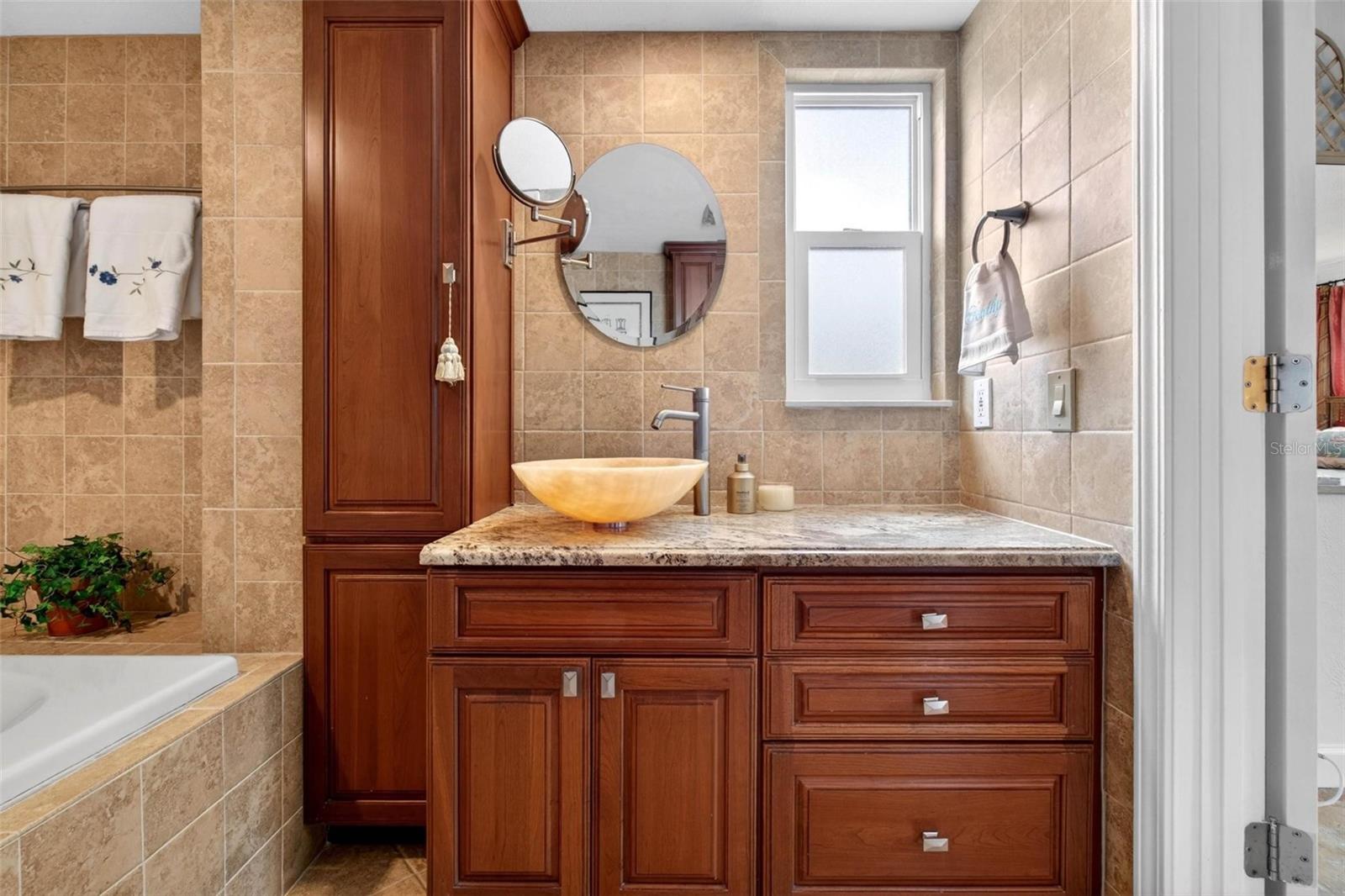 EDEN ISLE CONDO OF ST PETERSBURG - Residential