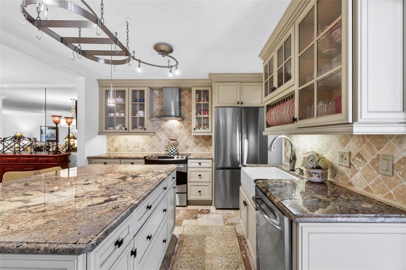 EDEN ISLE CONDO OF ST PETERSBURG - Residential