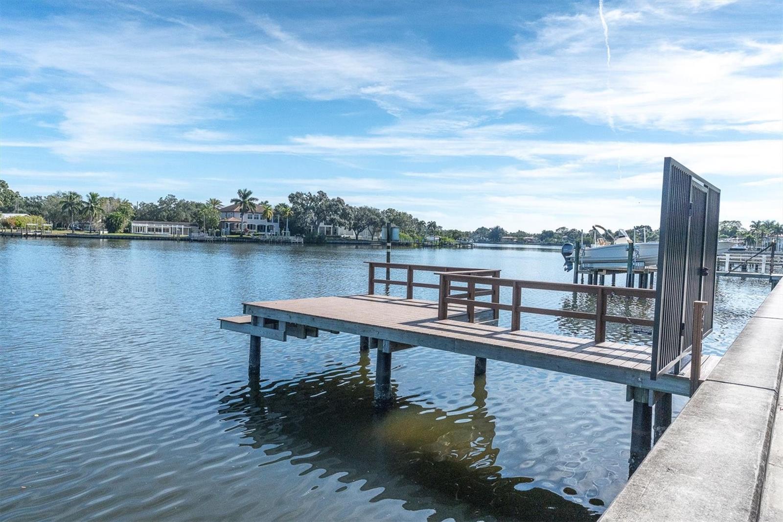 GRANADA TERRACE 2 - Residential