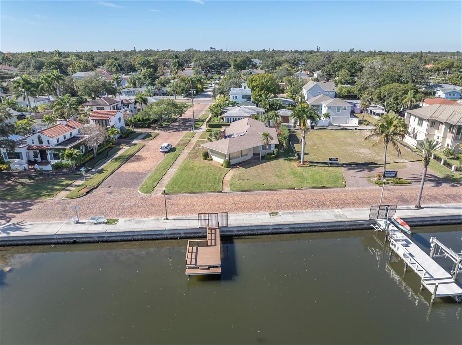 GRANADA TERRACE 2 - Residential