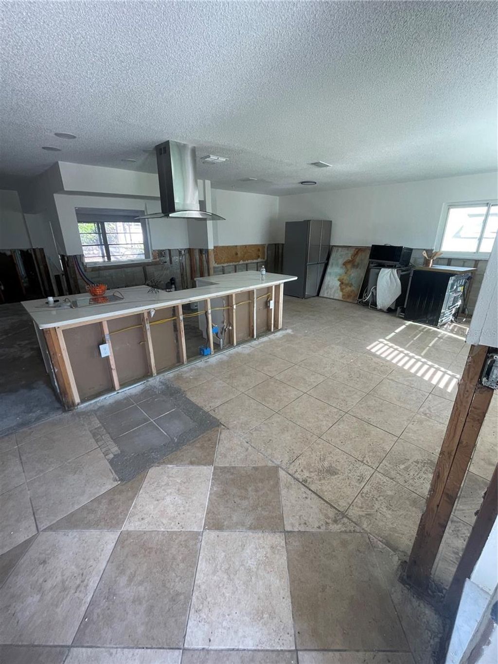 Photo of 6000 Denver Street NE, St Petersburg, FL 33703 (MLS # TB8395618)