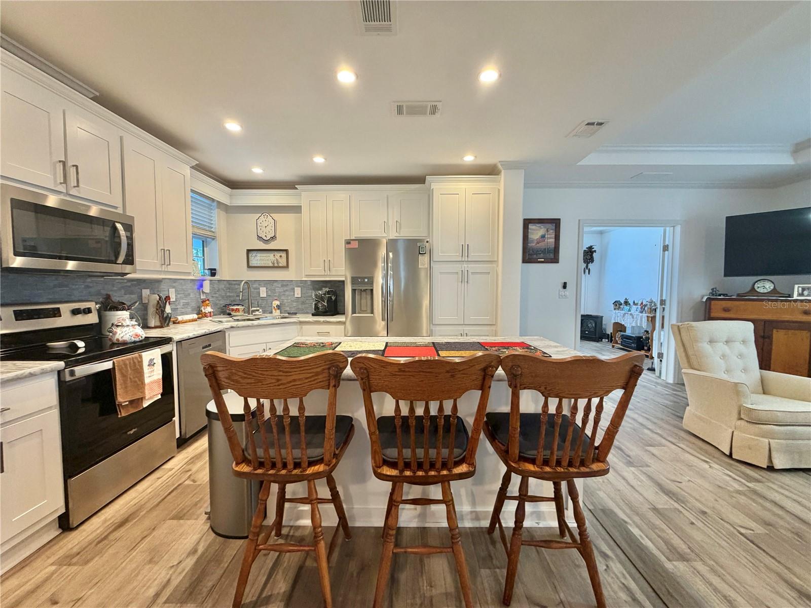 198 JACARANDA DRIVE