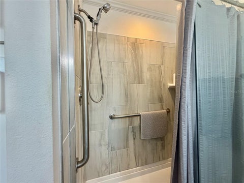 Tiny photo for 198 Jacaranda Drive, Leesburg, FL 34748 (MLS # G5118541)