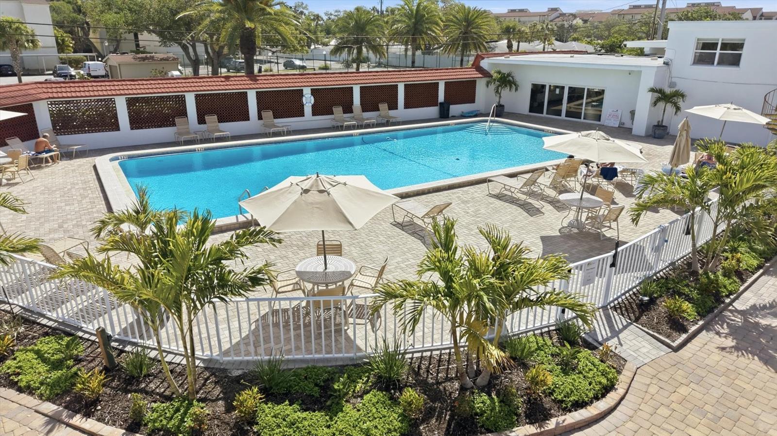 CASA BLANCA VILLAS - Residential
