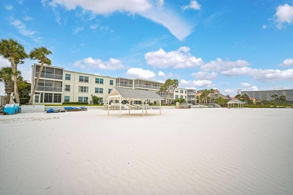 CASA BLANCA VILLAS - Residential