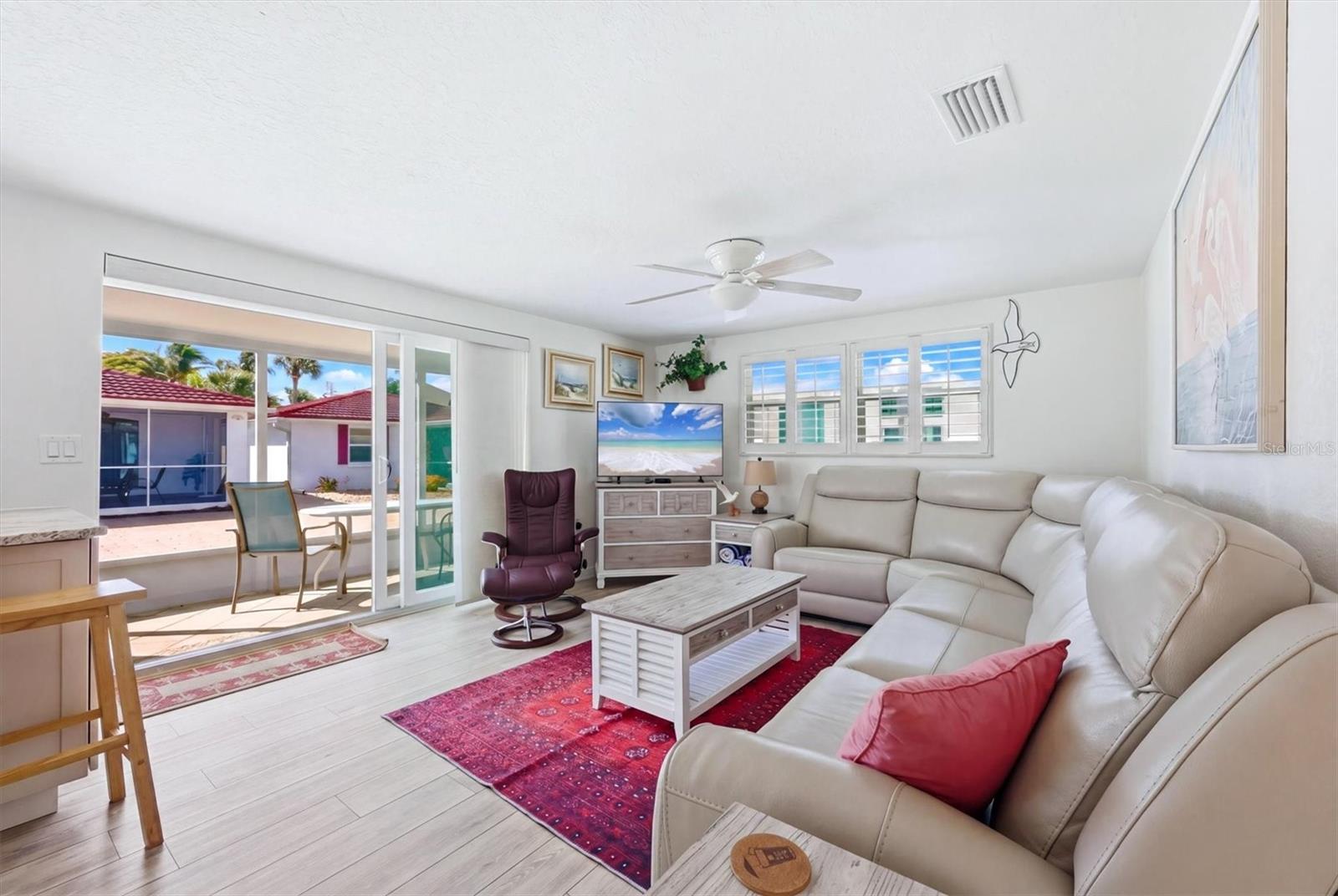 CASA BLANCA VILLAS - Residential