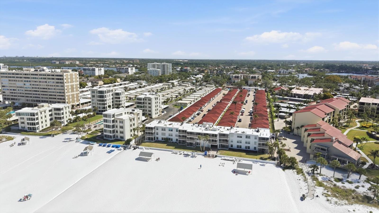 CASA BLANCA VILLAS - Residential