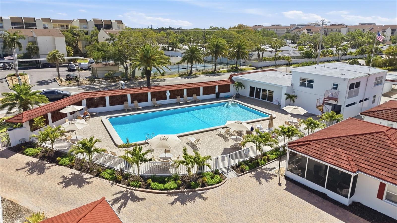 CASA BLANCA VILLAS - Residential