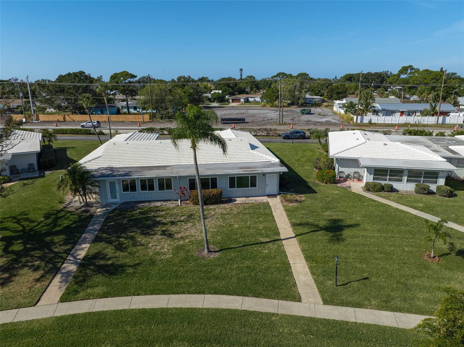 VILLAGE GREEN OF BRADENTON SEC 3 - Residential