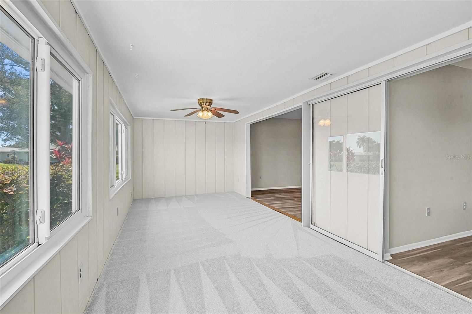 VILLAGE GREEN OF BRADENTON SEC 3 - Residential