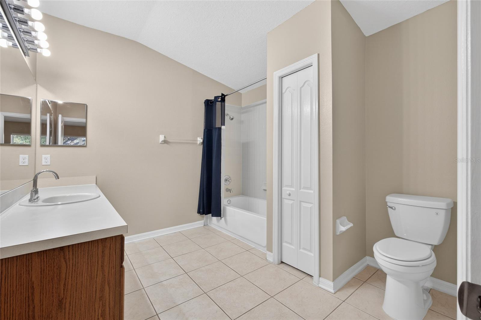 WILLIAMS CROSSING - Residential