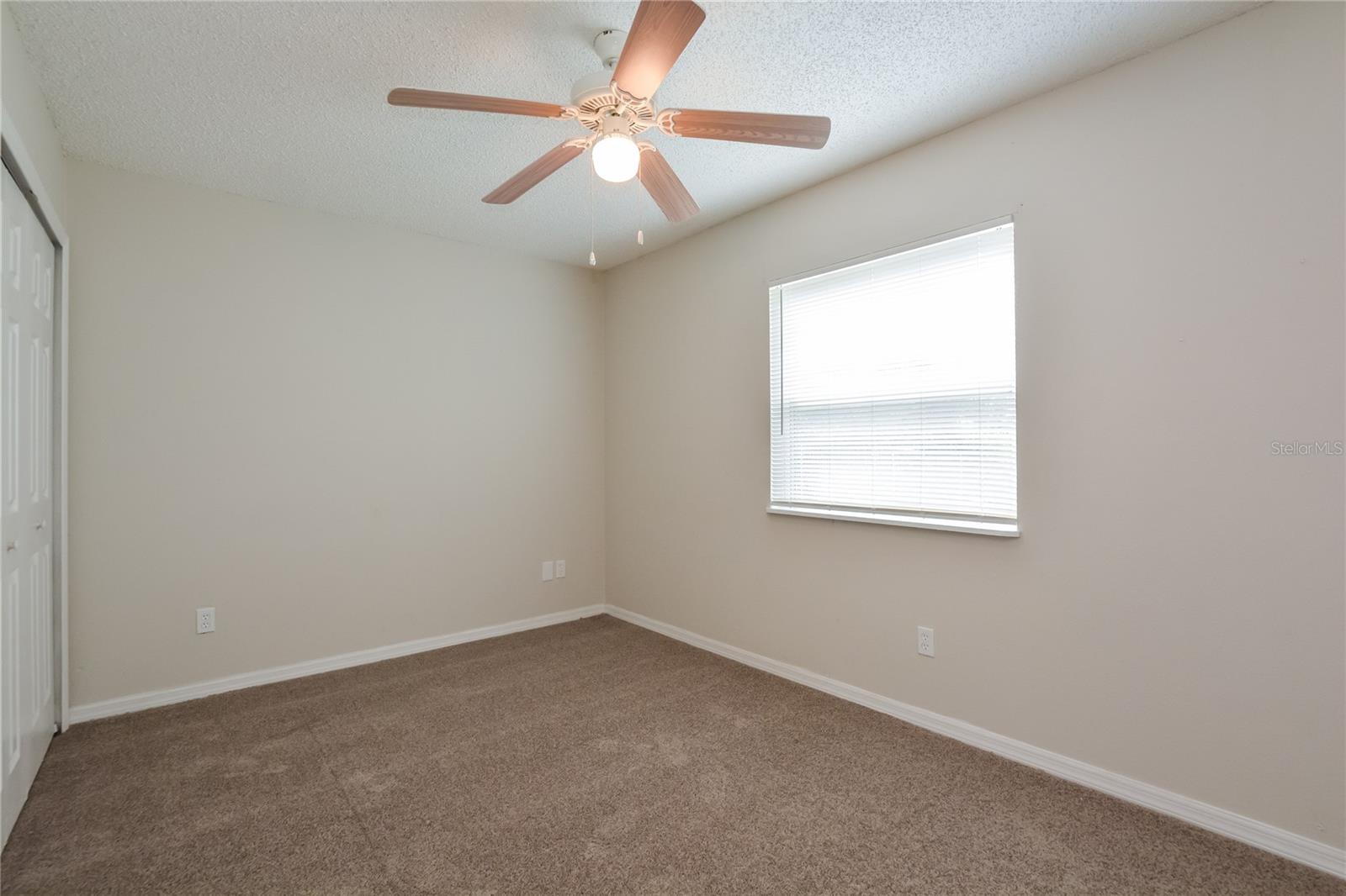 DELTONA LAKES UNIT 47 - Residential Lease