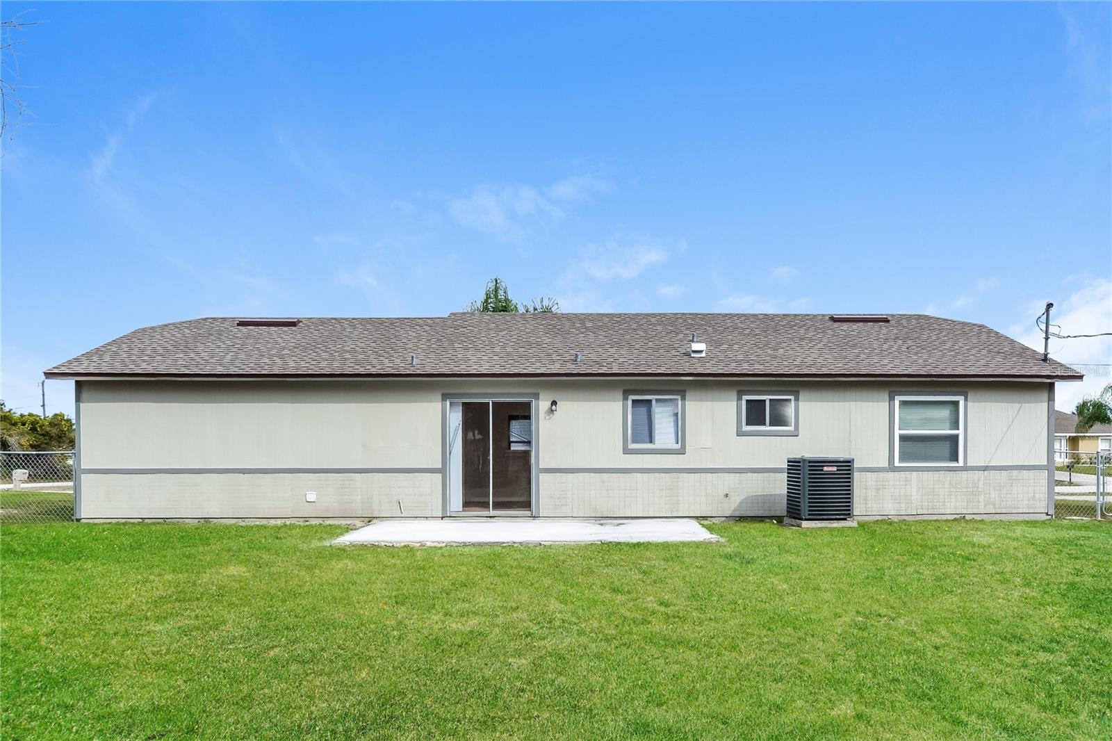 DELTONA LAKES UNIT 47 - Residential Lease