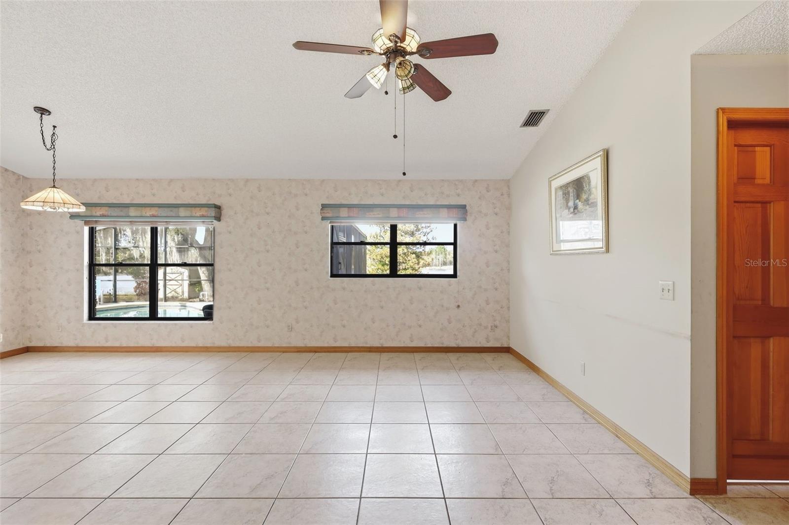 HIDDEN LAKE ESTATES - Residential