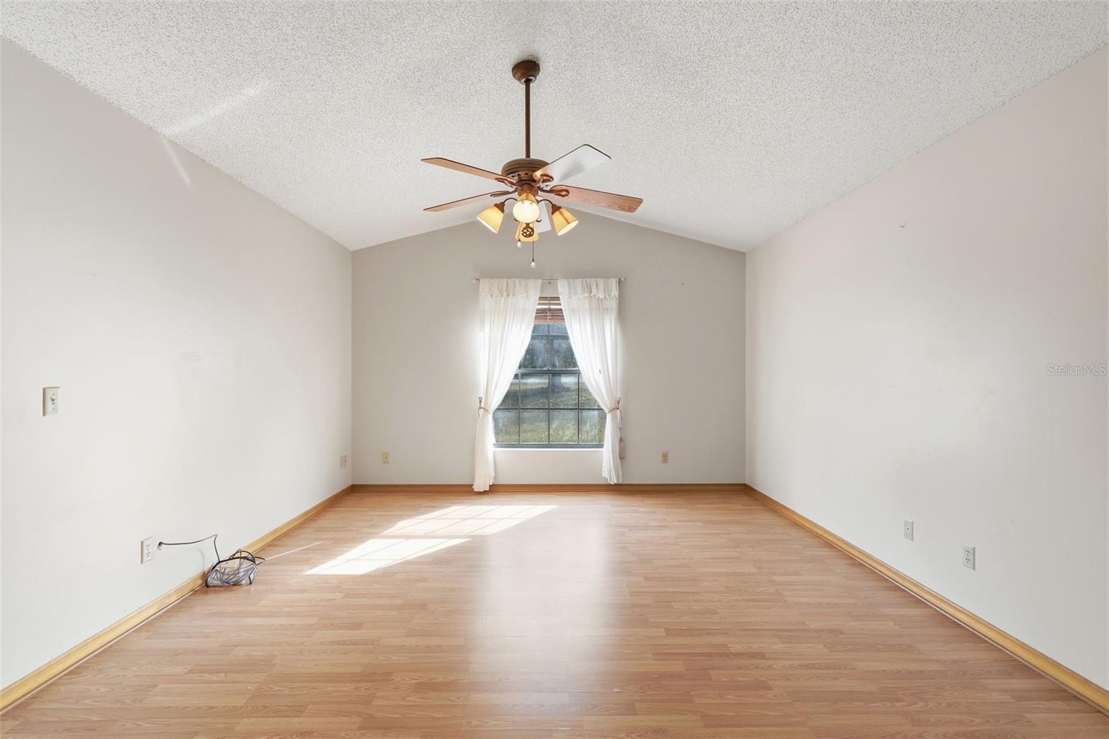 HIDDEN LAKE ESTATES - Residential