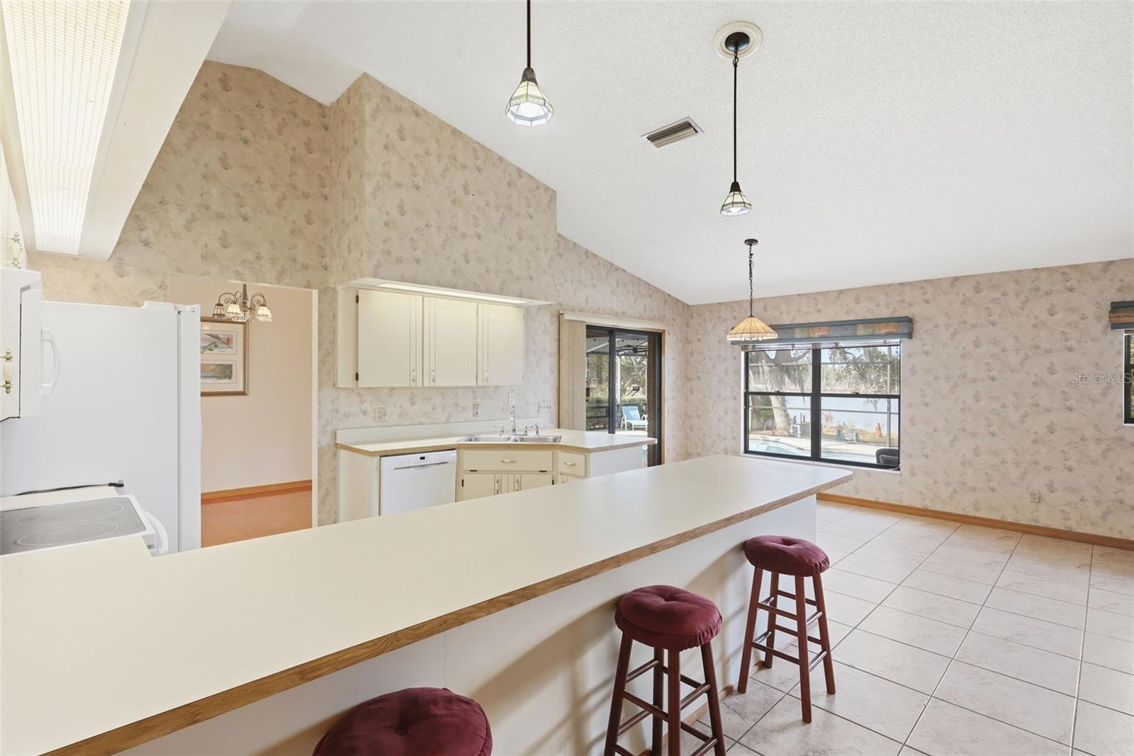 HIDDEN LAKE ESTATES - Residential