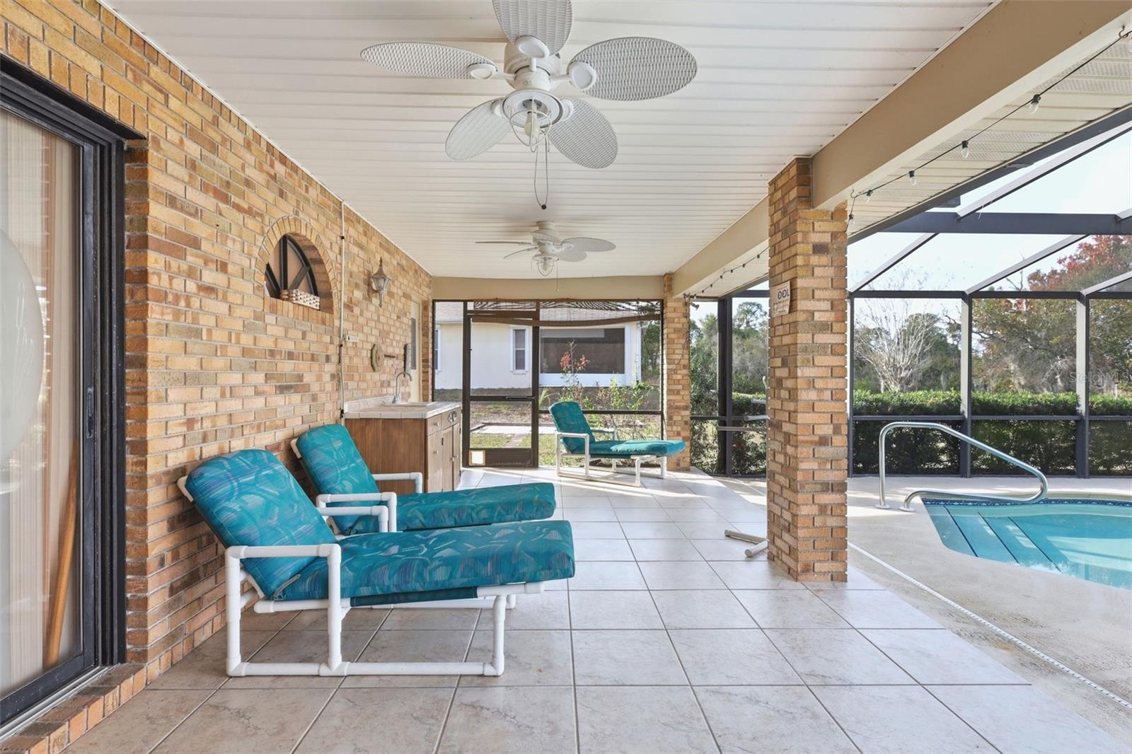 HIDDEN LAKE ESTATES - Residential