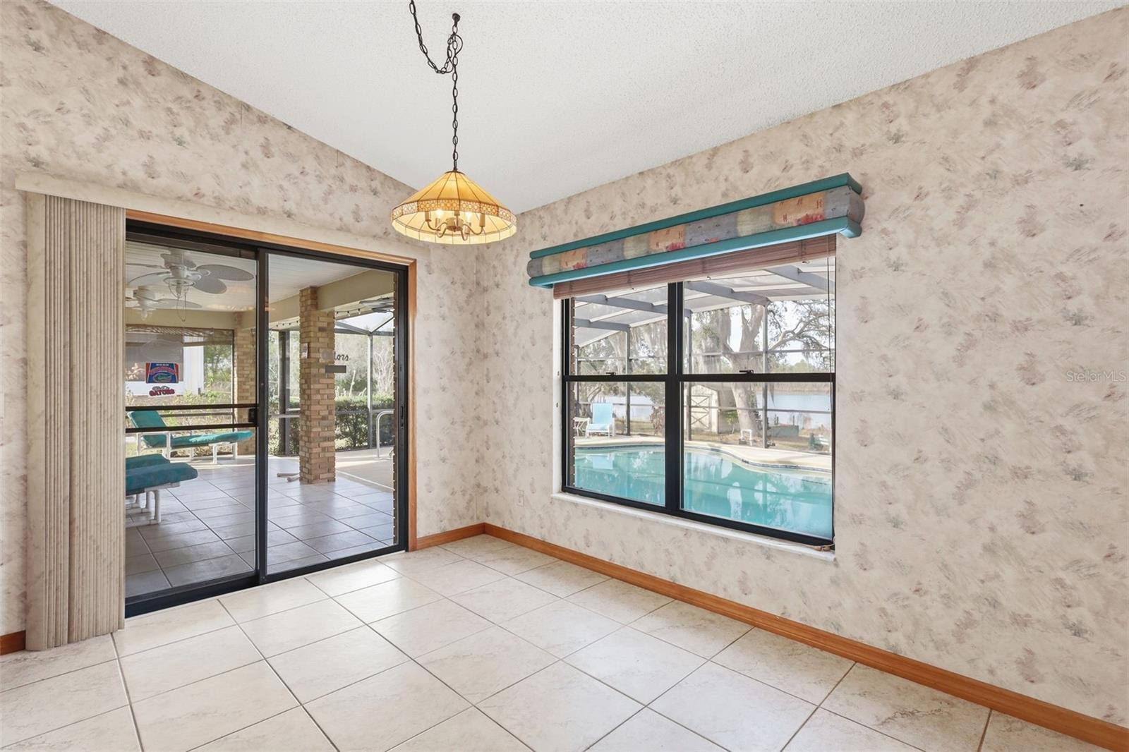 HIDDEN LAKE ESTATES - Residential