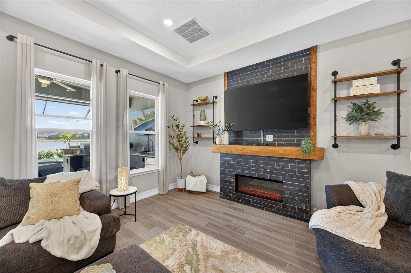 ESTANCIA PHASE 2B - Residential