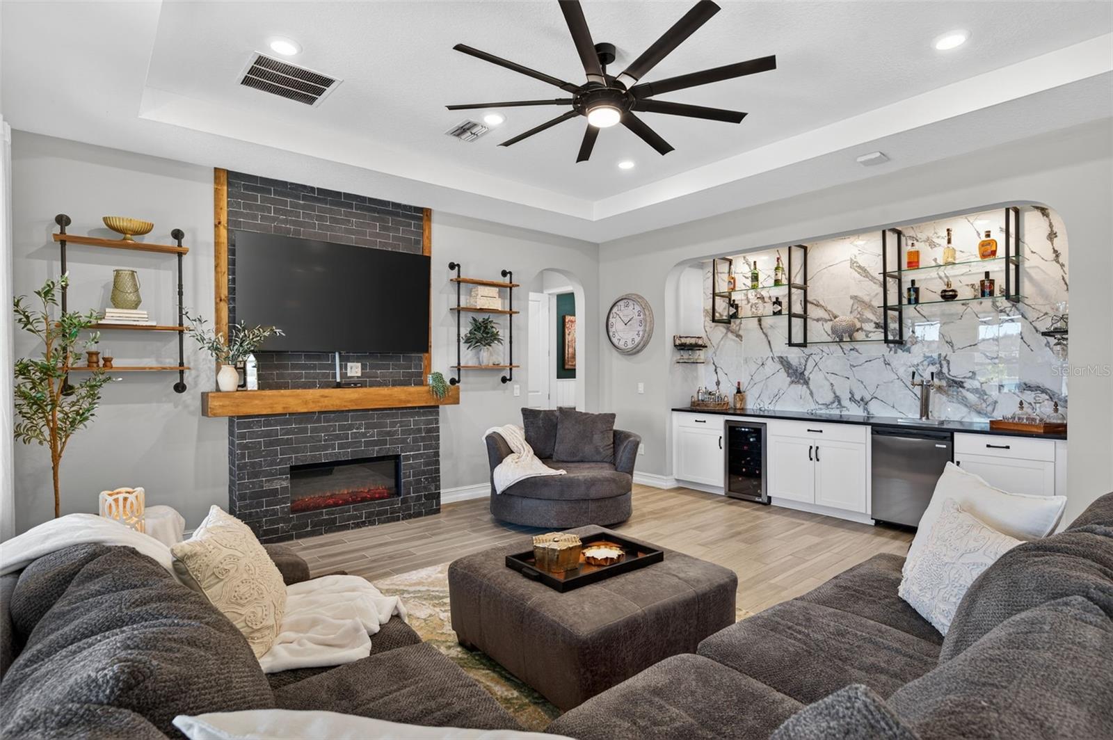 ESTANCIA PHASE 2B - Residential