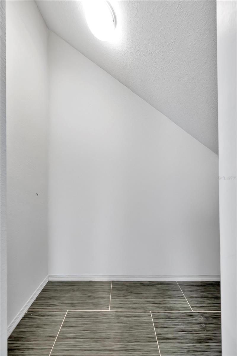 WEDGEWOOD TWNHMS - Residential