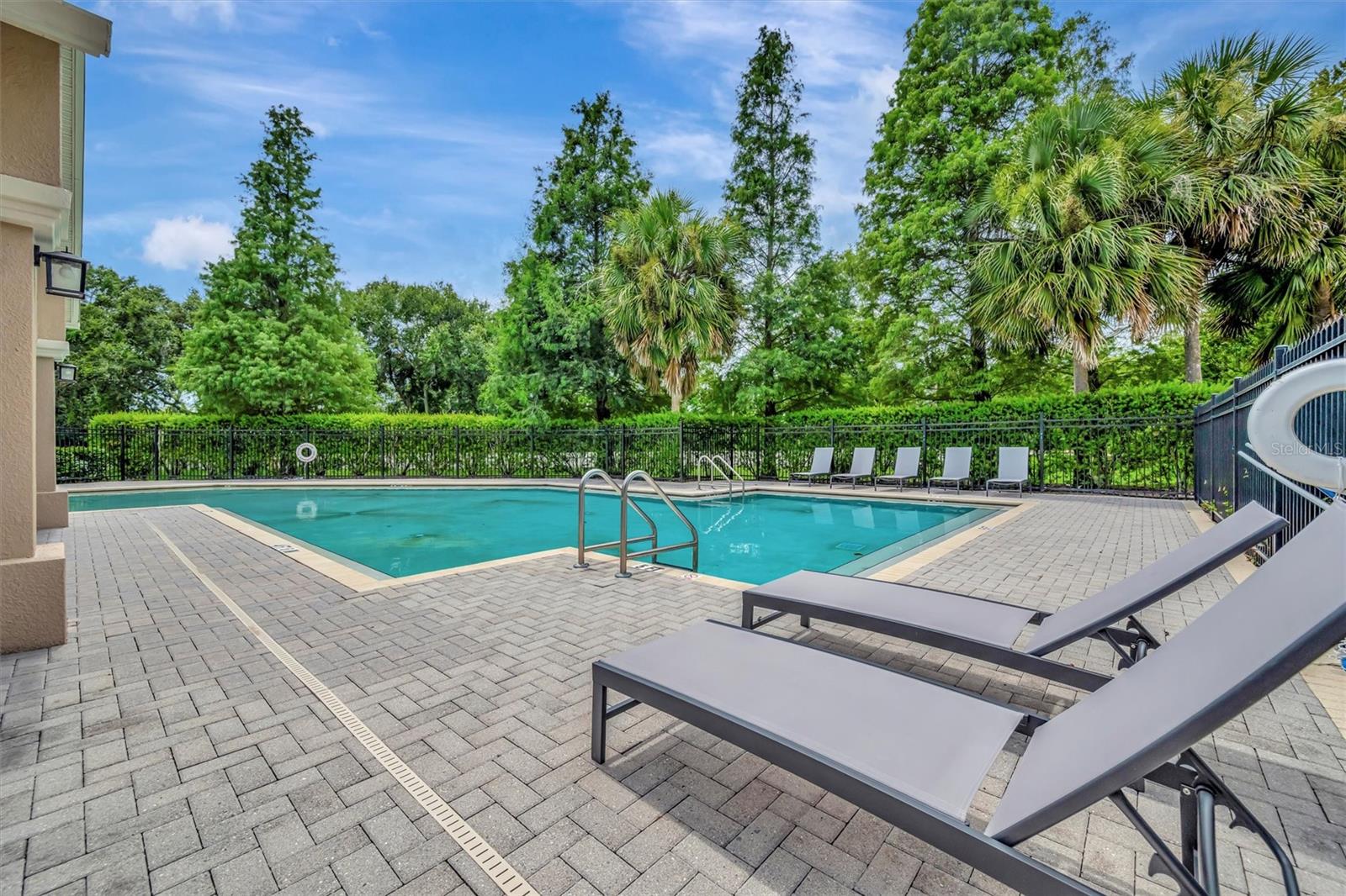 WEDGEWOOD TWNHMS - Residential