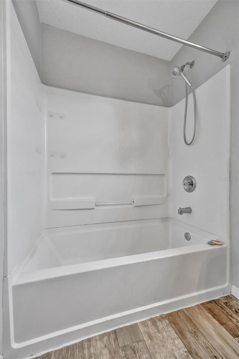 WEDGEWOOD TWNHMS - Residential